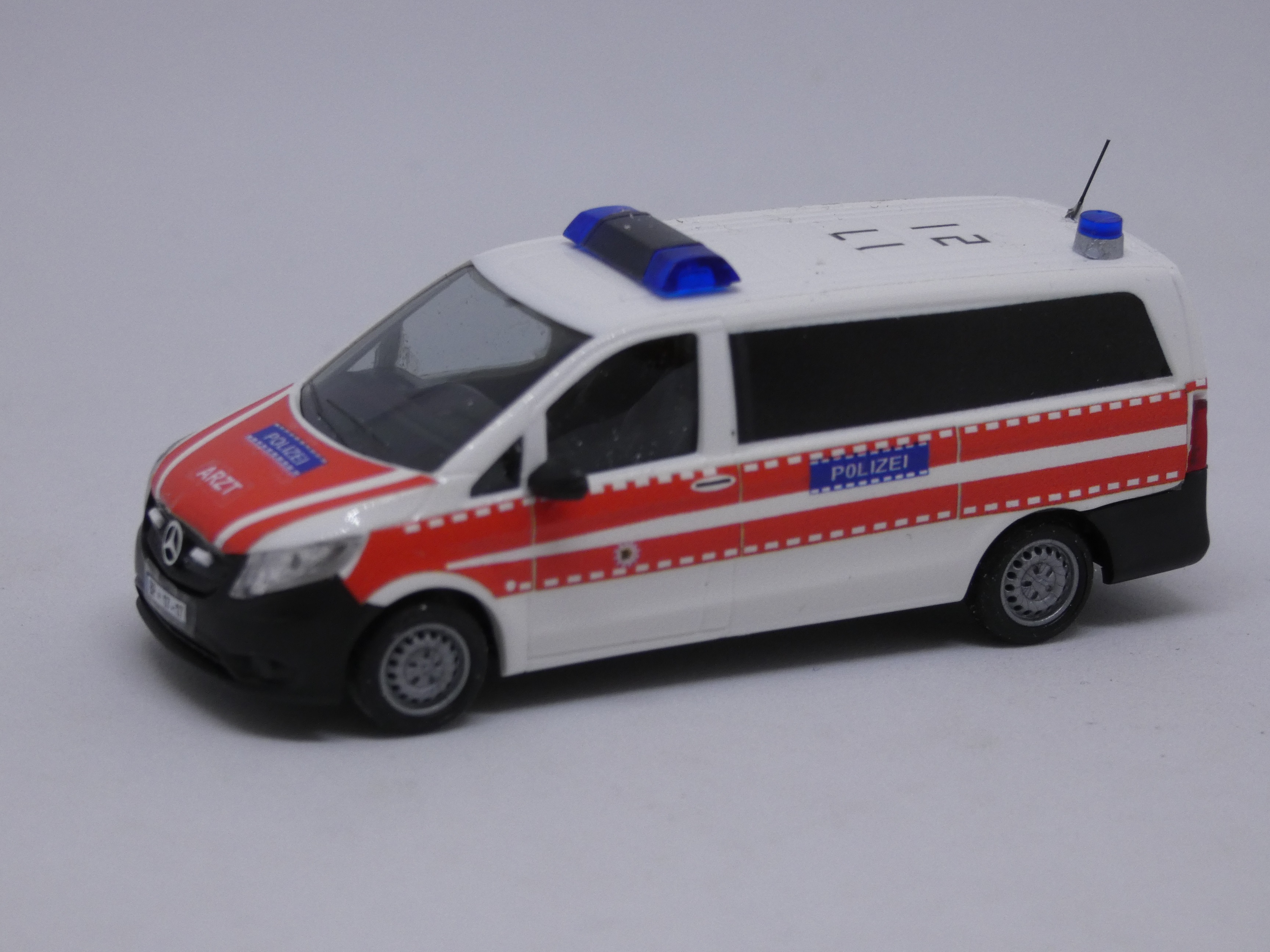 MB Vito II Notarzteinsatzfahrzeug ( NEF ) der Bundespolizei