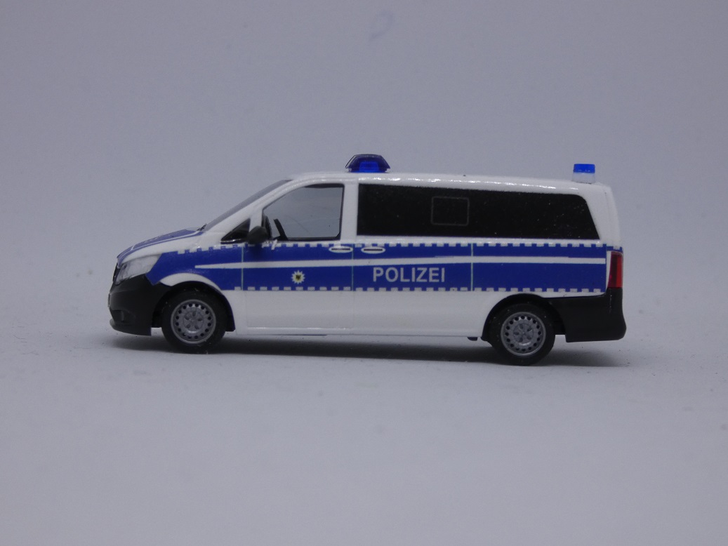 MB Vito II Halbgruppenkraftwagen ( HGrukw) Bundespolizei