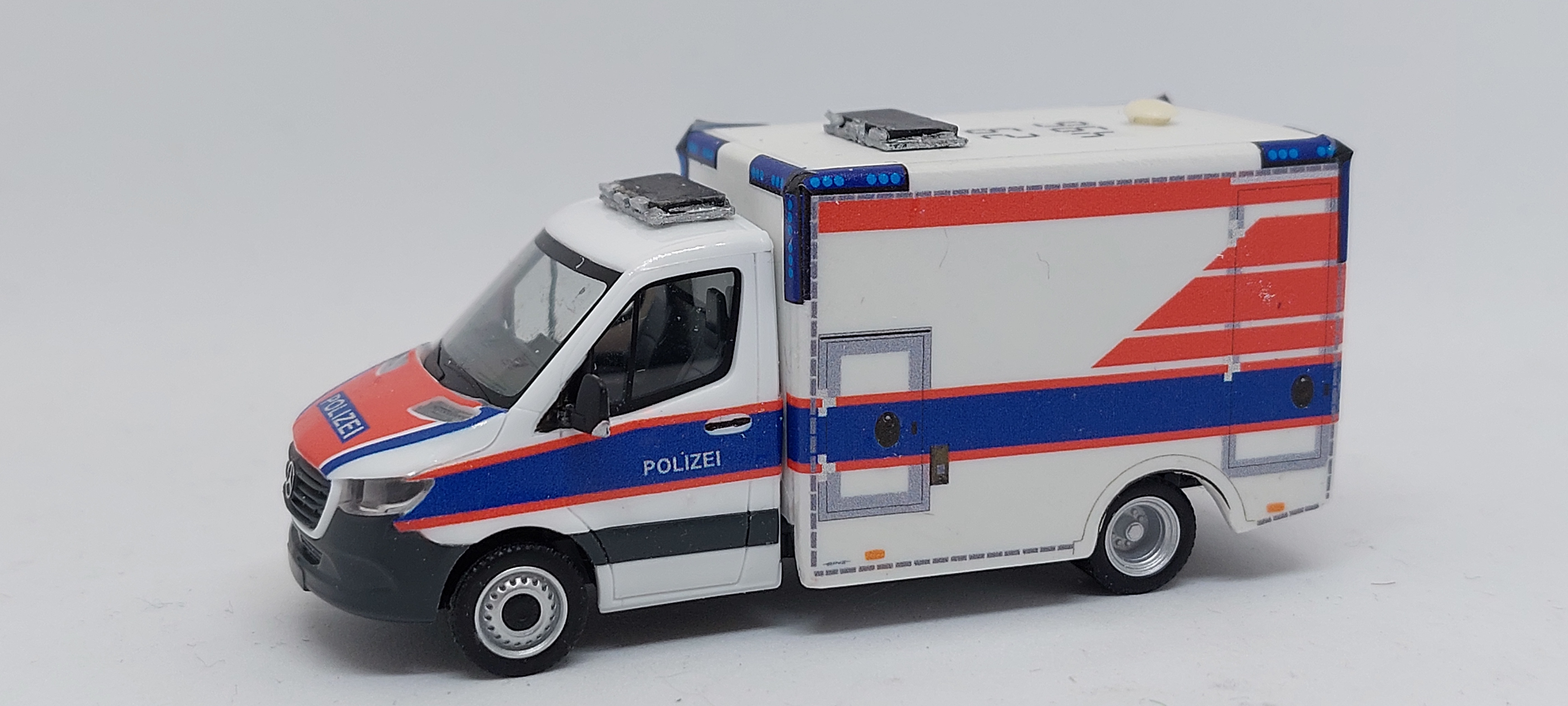 MB Sprinter`´ 18 Sanitätskraftwagen Bundespolizei
