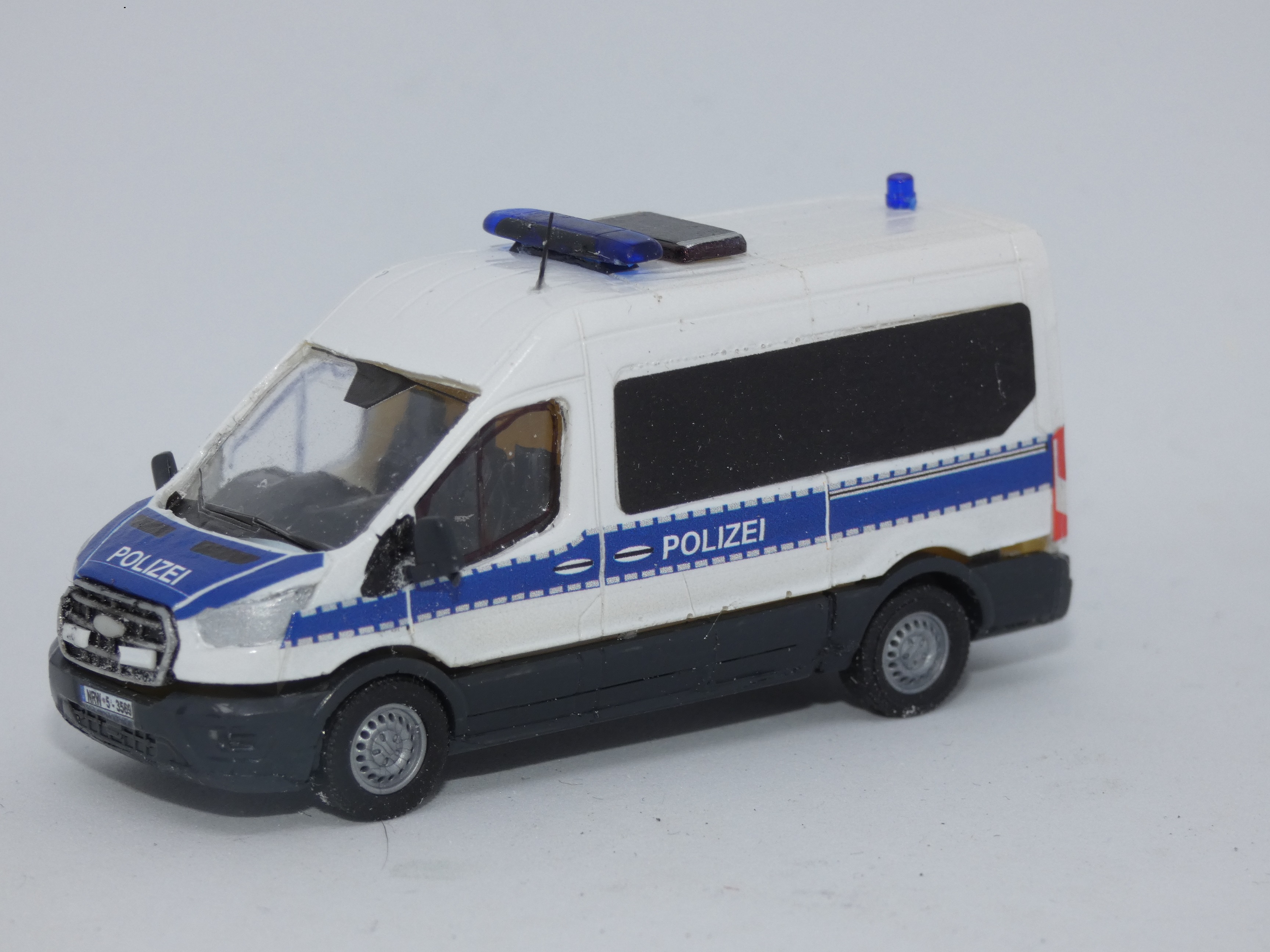 Halbruppenkraftwagen     ( HGruKw  40 -1 )) Ford Transit  Bereitschaftspolizei NRW